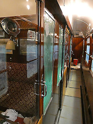 Coach 5768 Corridor