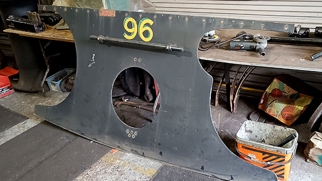 96 Cab Back